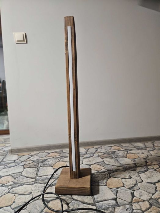 Настолна лампа с лед лента