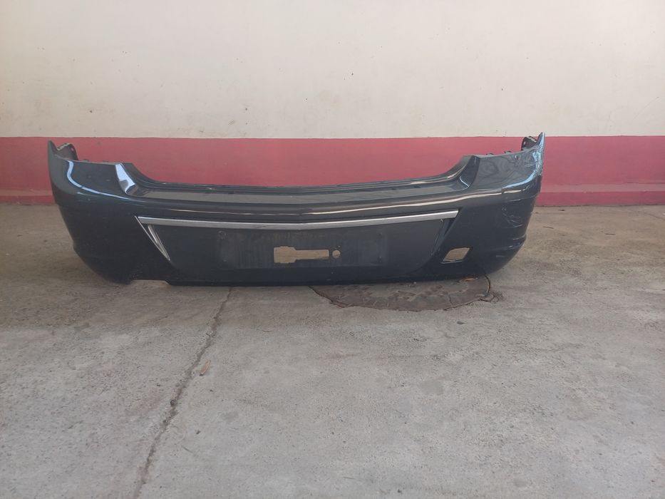 Koblt orqa banfer sotiladi ozgina qirilgan joyi bor xamma joyi butun