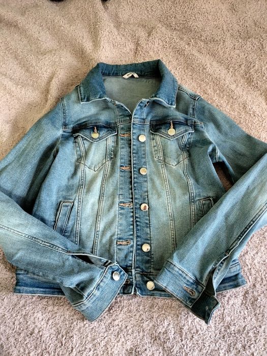 Джинсовая куртка
