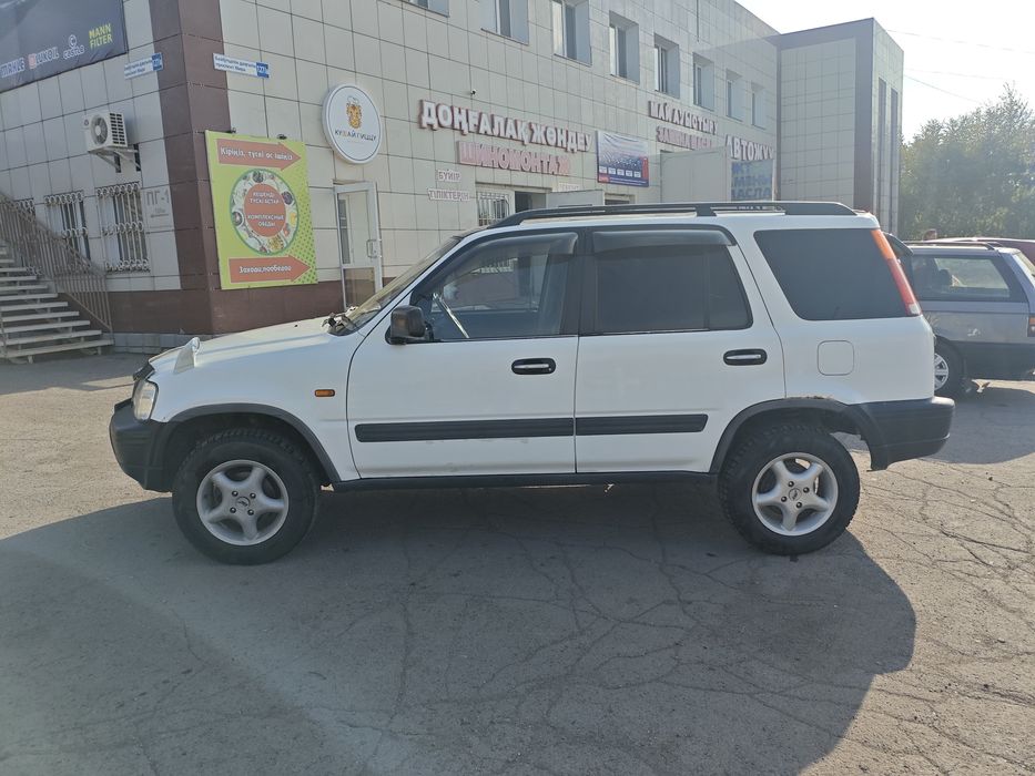 Продам машину хонда CR-V