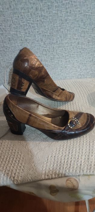 Продается женские вещи