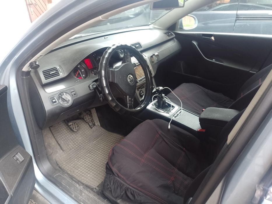 Voswagen Pasat Din Germania ani 2005.