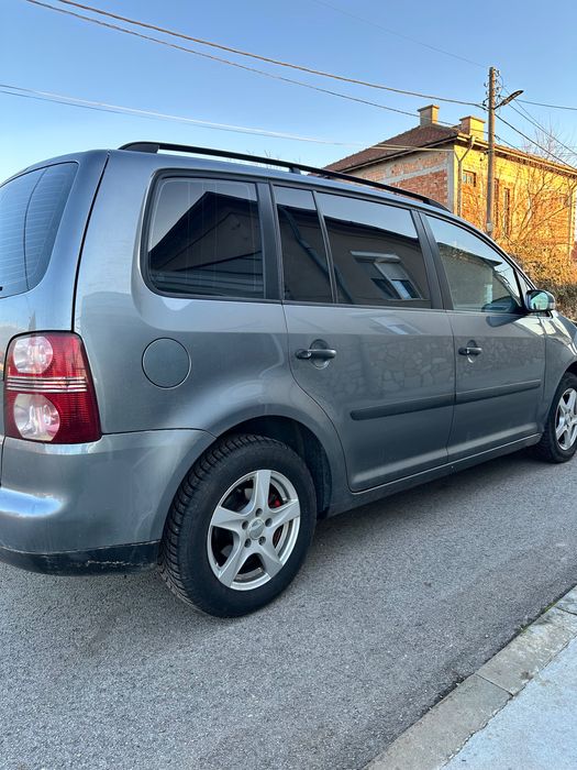 Фолцваген Тауран 1.9 105 ps