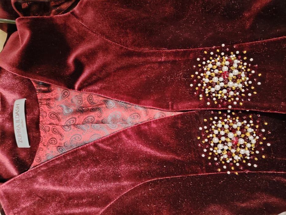 Қазақша кәжекей мен көйлек сатылады