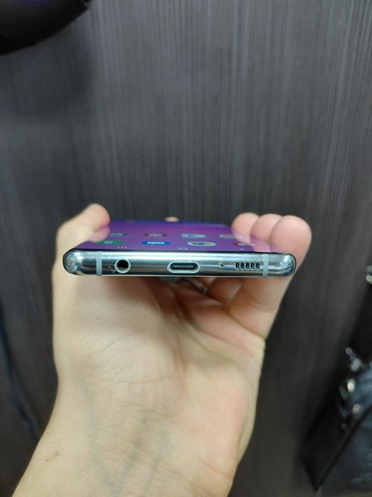 Samsung S10+ ideal holatda