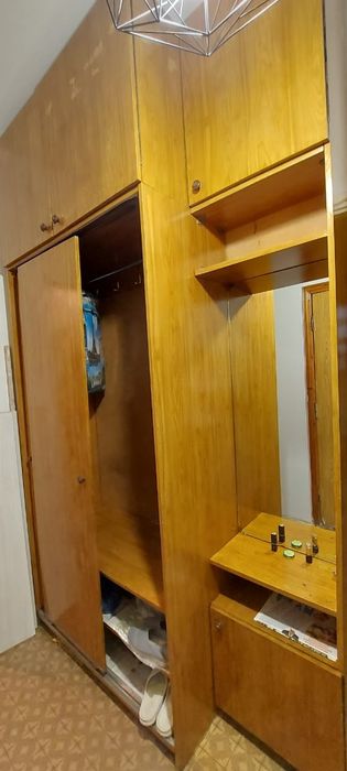 Шкаф в прихожую бу