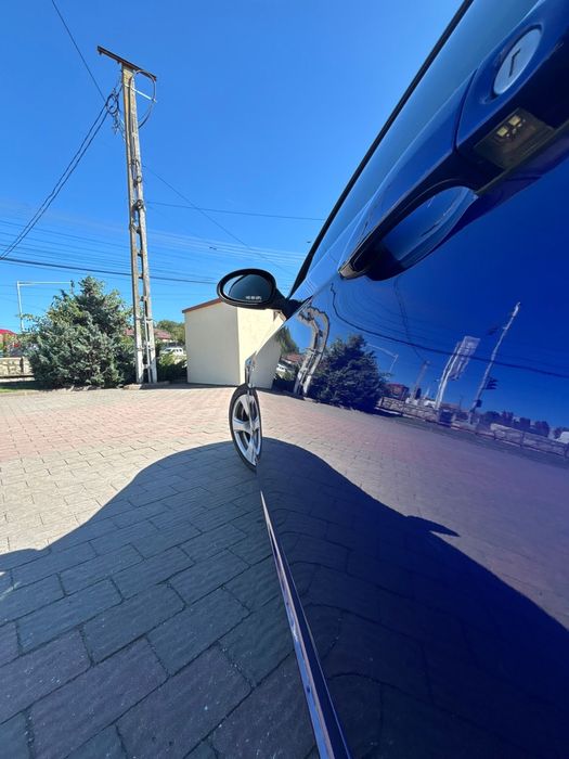 Oferta pana la data de 02.06 5900€ BMW 330i E92 Coupe – San Marino Blue – LED Adaptive