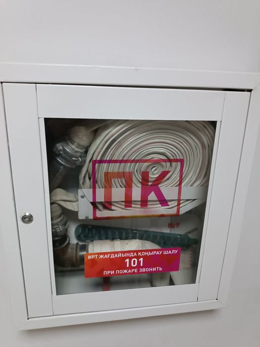 Шкаф пожарный б/у