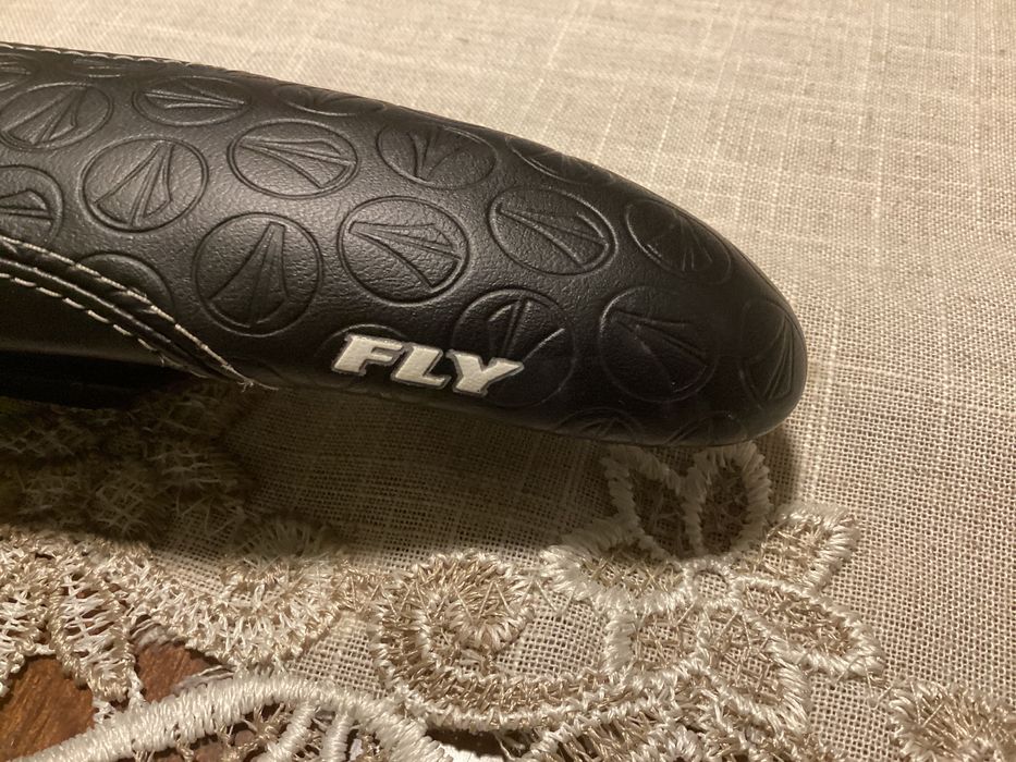 Седалка за велосипед карбонова