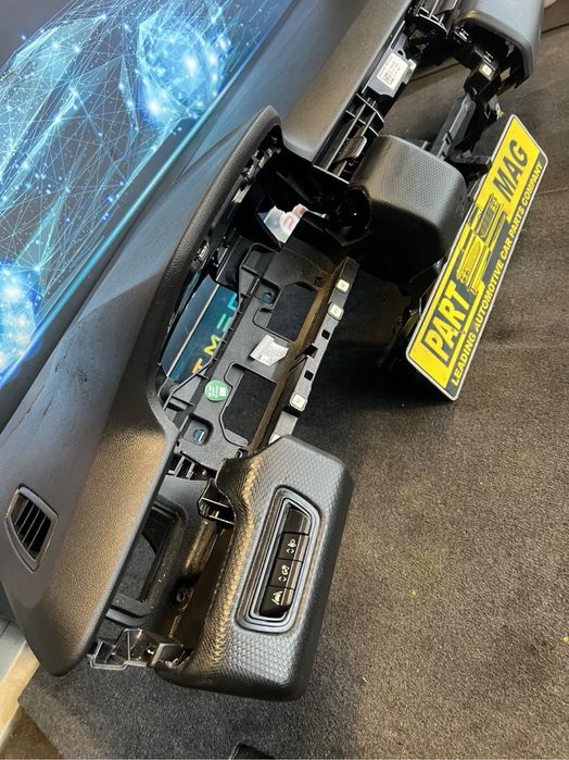 Табло арматурно с бег Renault Clio V 2021 Рено Клио 5 леки драскотини