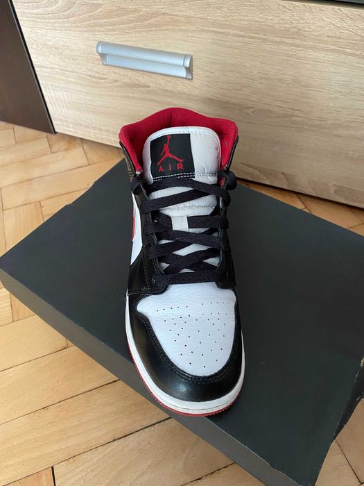 Jordan 1 Mid Gym Red Black White