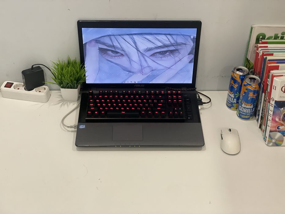 ASUS K95VB / Core i7 / SSD / 12GB RAM