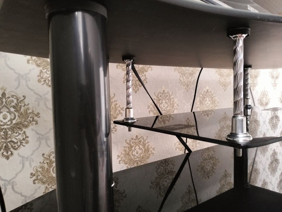 Подставка под телевизор за 20 тыс