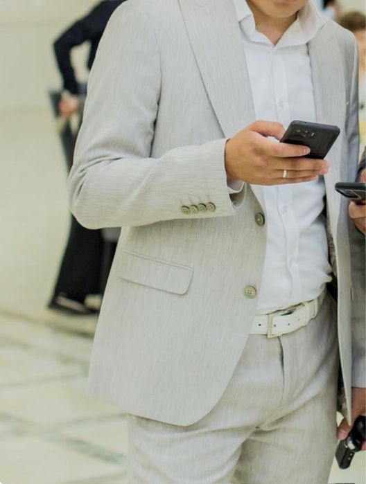 Мужские  костюмы