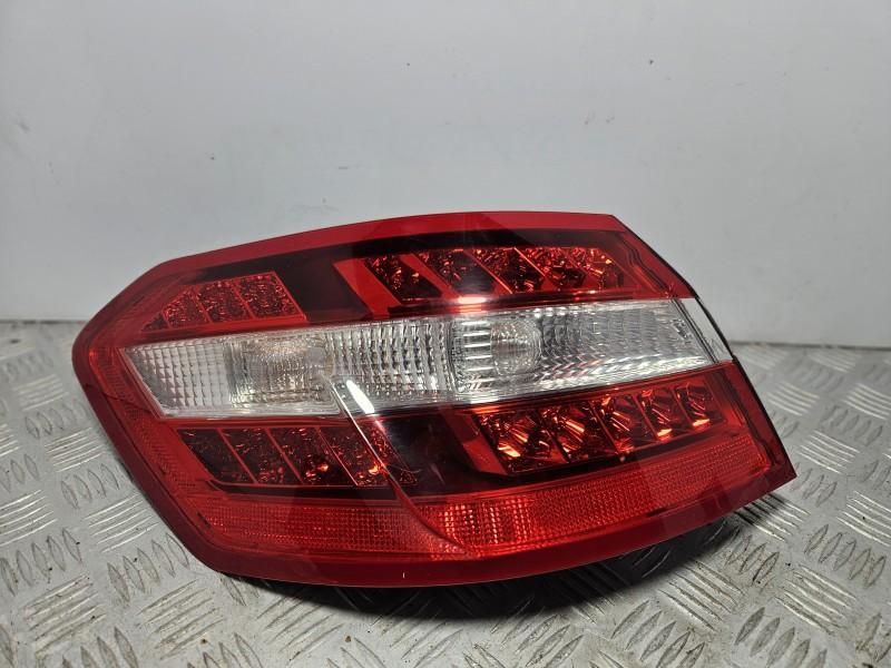 Stop aripa stanga Mercedes E-Class W212