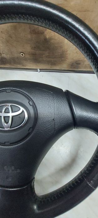 Руль Toyota кожаный