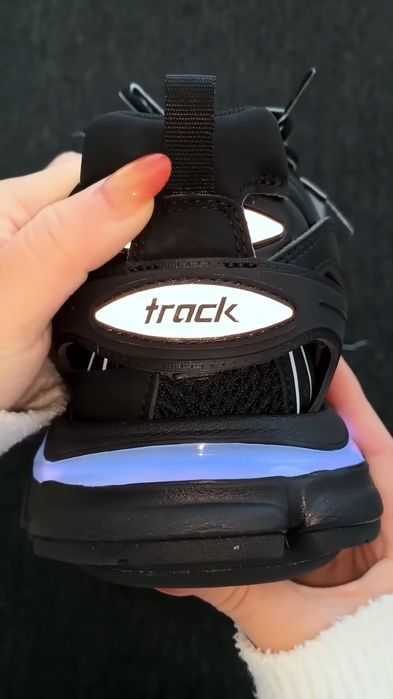 Balenciaga Track Led Negri