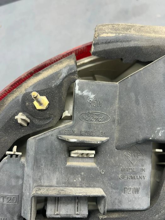 Lampa / Tripla stop stanga pe aripa 97KG13N004 Ford Ka 2000