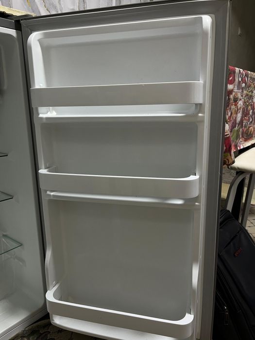 Холодильник средний