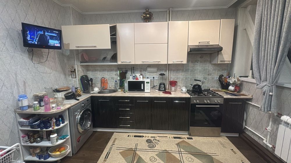 Кухонная мебель продаём б/у