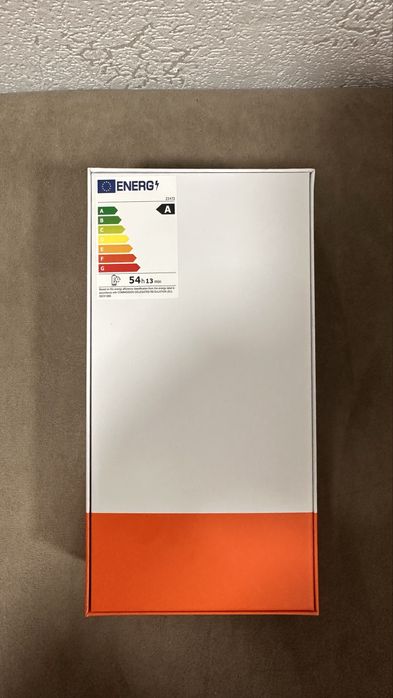 Продам новый  телефон