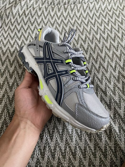 asics - кроссовка