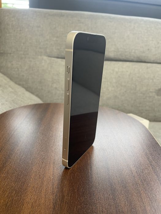 Продам iphone 14 128г