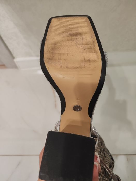 Босоножки Zara продам