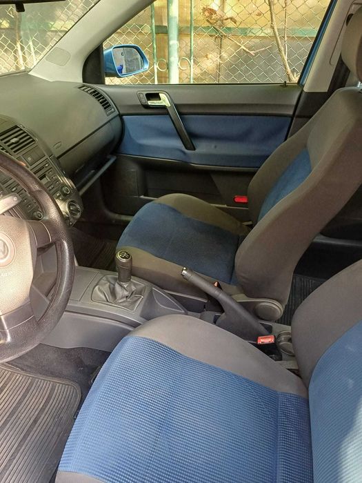 Vand VOLSWAGEN POLO 1,4 TDI din 2008 cu 75000 km reali