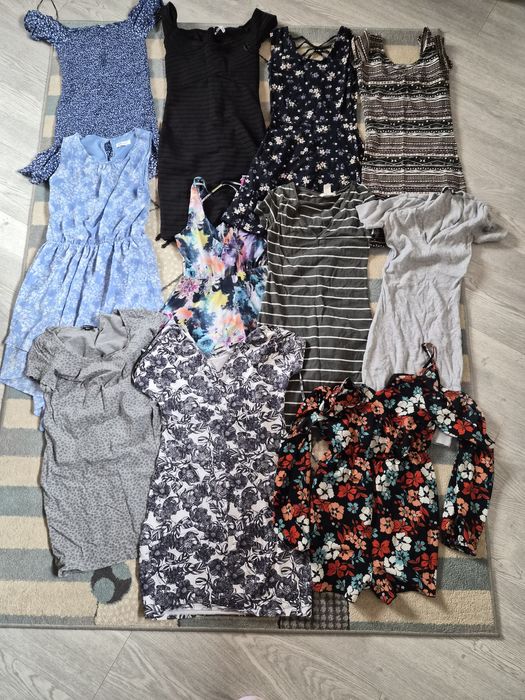 Лот 44 броя дамски дрехи размер S / XS