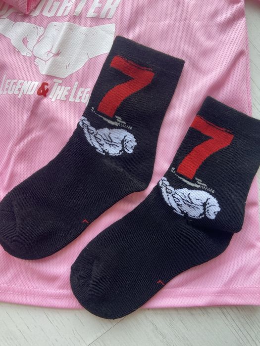 Нови 2 бр. тениски 8/9 год. (“баща и дъщеря” и “six - seven”) + чорапки 67