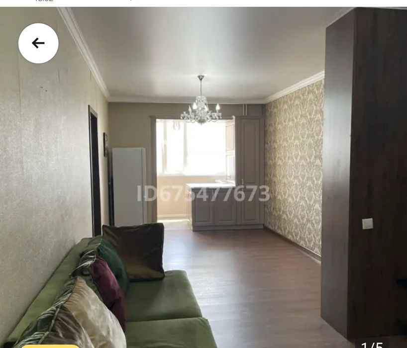 Диван угловой с подушками