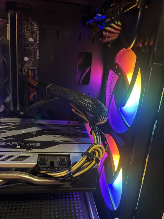 “Гейминг компютър RX 580 / 16GB RAM / SSD”