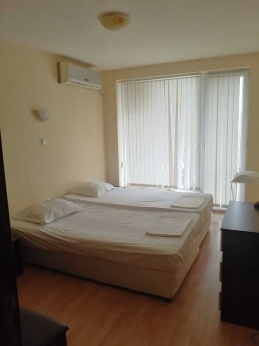 Дава се под наем Тристаен апартамент в Бургас, Славейков - 81 кв.м за 382.5 € - Снимка #2