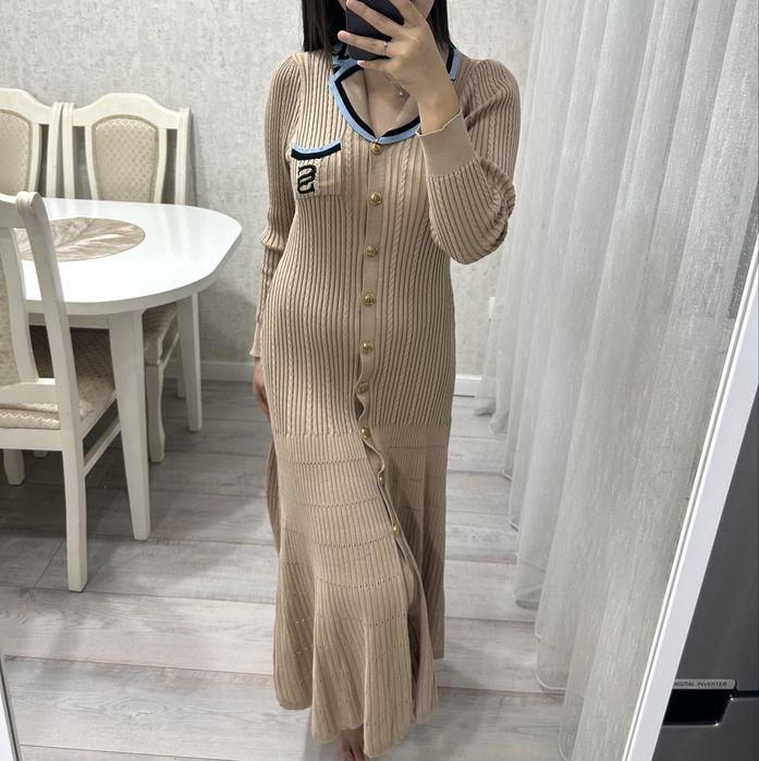 Платье.  Sandro