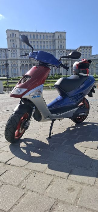 Vând Aprilia Sr1 50cc