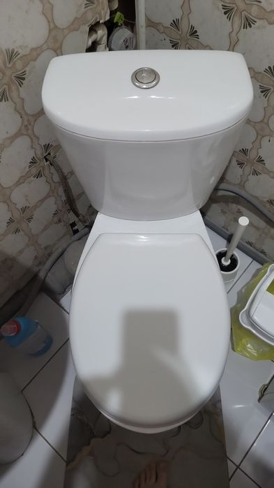 Продам унитаз б/у дешево