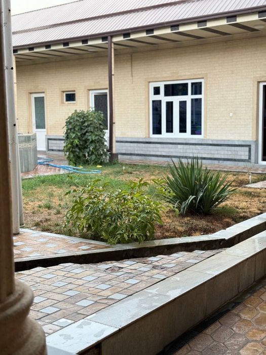 Kelesda hovli sotiladi 7,5 sotix