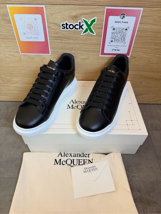 Alexander McQueen Oversized Sneaker Black/White Poze Reale