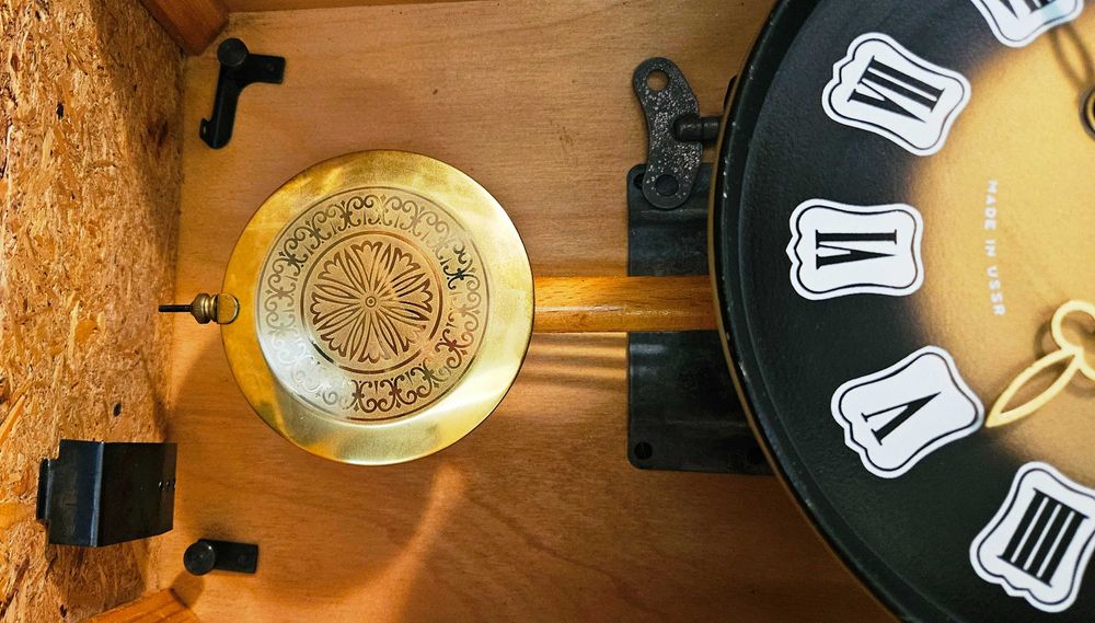 Ceas de perete cu pendula Iantar - USSR