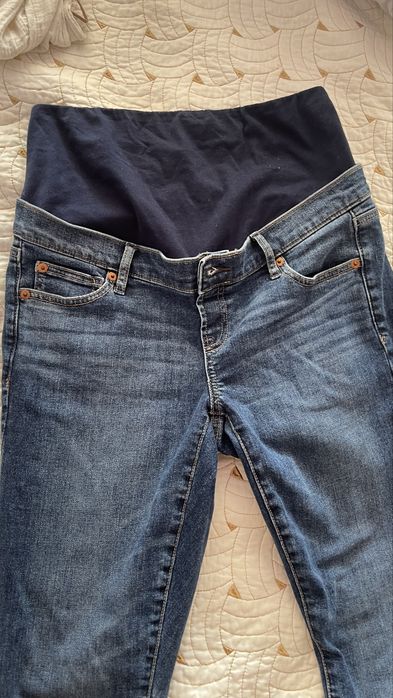 Продам джинсы GAP для беременных