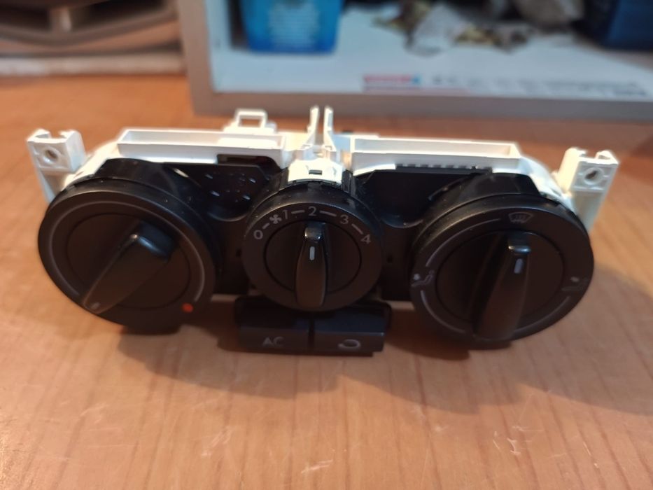 Panou aer conditionat g4