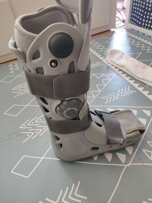 Cizma imobilizare Aircast Elite Marimea S