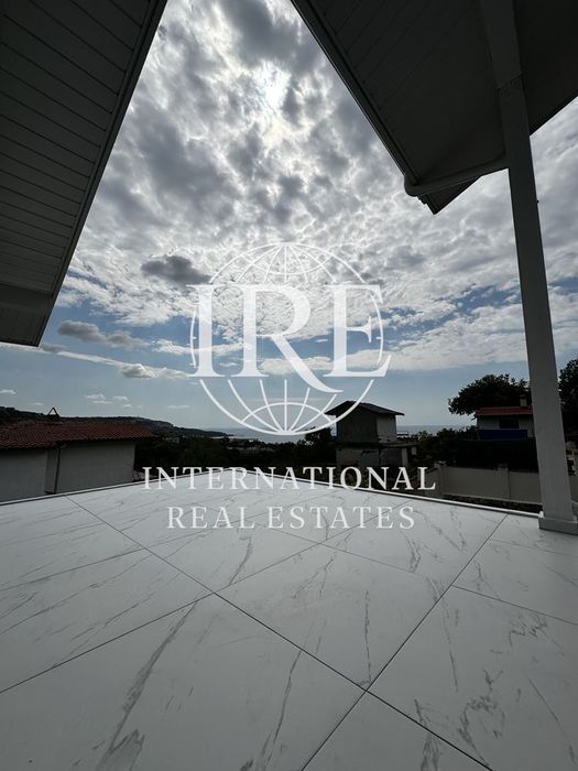 Къща в Добрич, област-гр.Балчик площ 218 цена 235000