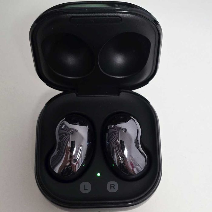 Оригинальные беспроводные наушники Samsung Galaxy Buds Live