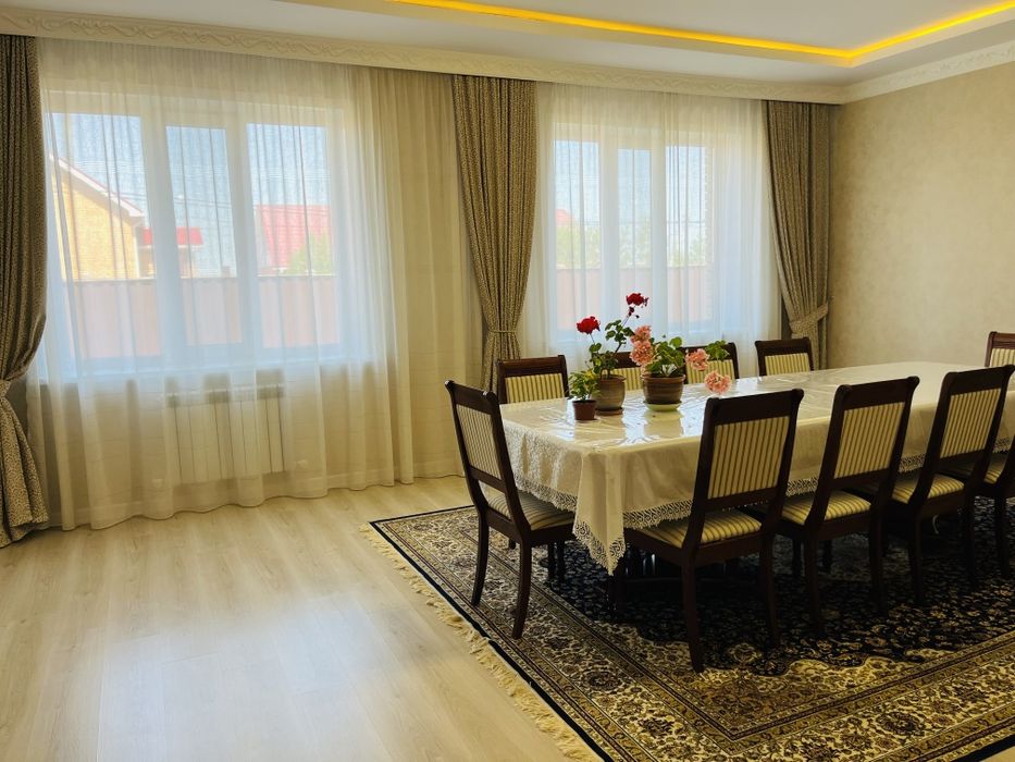 Продам дом в пгт Кощи