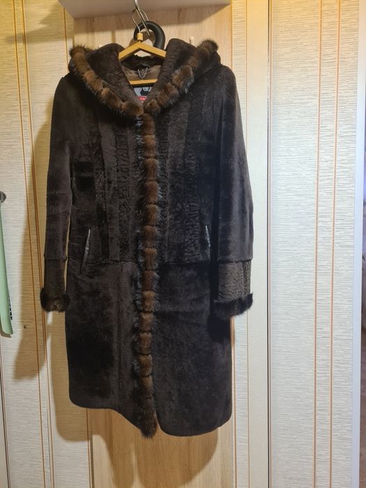 Продам шубу мутон р.52