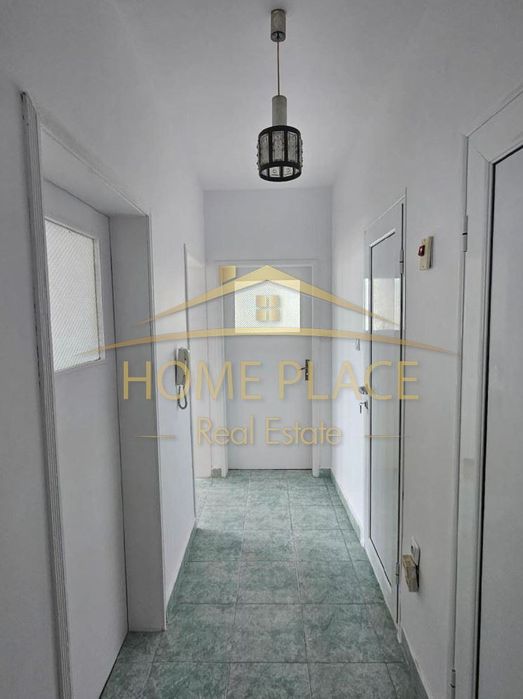 Дава се под наем Тристаен апартамент в Варна, Червен площад - 71 кв.м за 561 € - Снимка #8