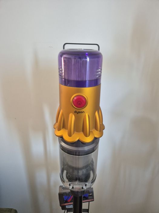 Dyson V12 Slim Detect - stare foarte buna, functionare impecabila