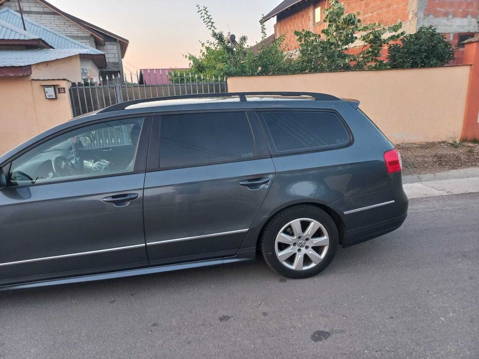 Vând Volkswagen Passat-2010